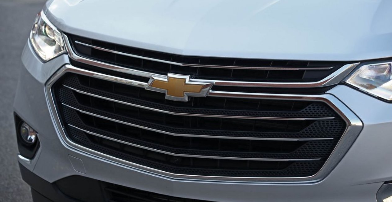Шевроле траверса 2025. Шевроле траверс 2025. chevrolet traverse передняя камера. traverse 2025. шевроле траверс 2025 фото.